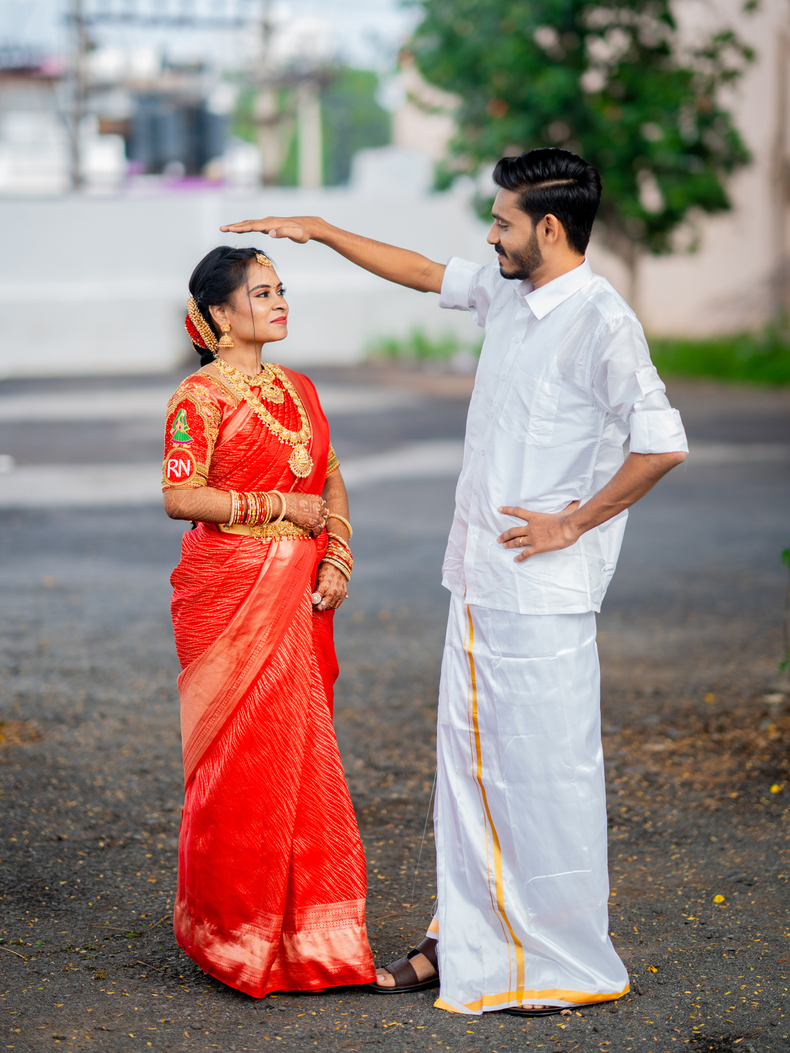 Groom Rudhresh and Bride Nisha during traditional Tamil wedding shoot