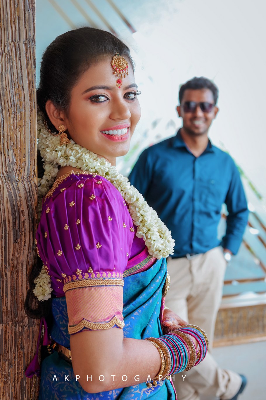 How to Prepare Your Wedding Stage & Hall Lighting for Perfect Candid Photos