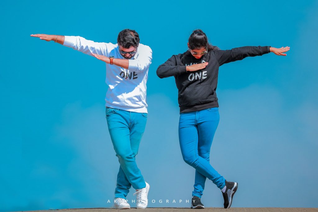 Lokesh & Abhi Pre Wedding Photoshoot - couple portrait (12) by AK Photography Coimbatore