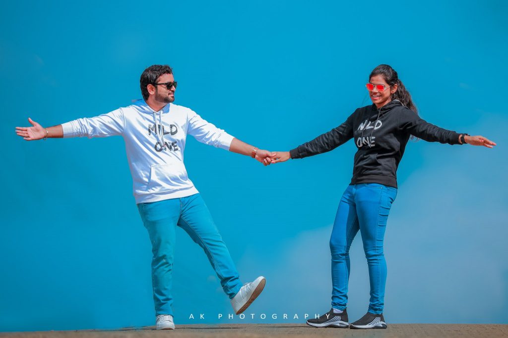 Lokesh & Abhi Pre Wedding Photoshoot - candid moment (11) by AK Photography Coimbatore