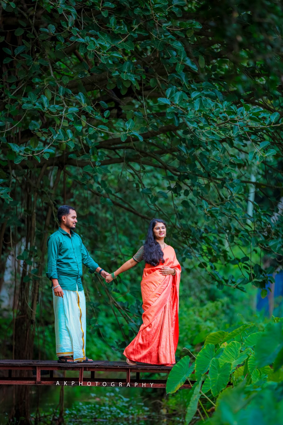 Capturing Newlywed Bliss in Scenic Pollachi - couple portrait (22) by AK Photography Coimbatore