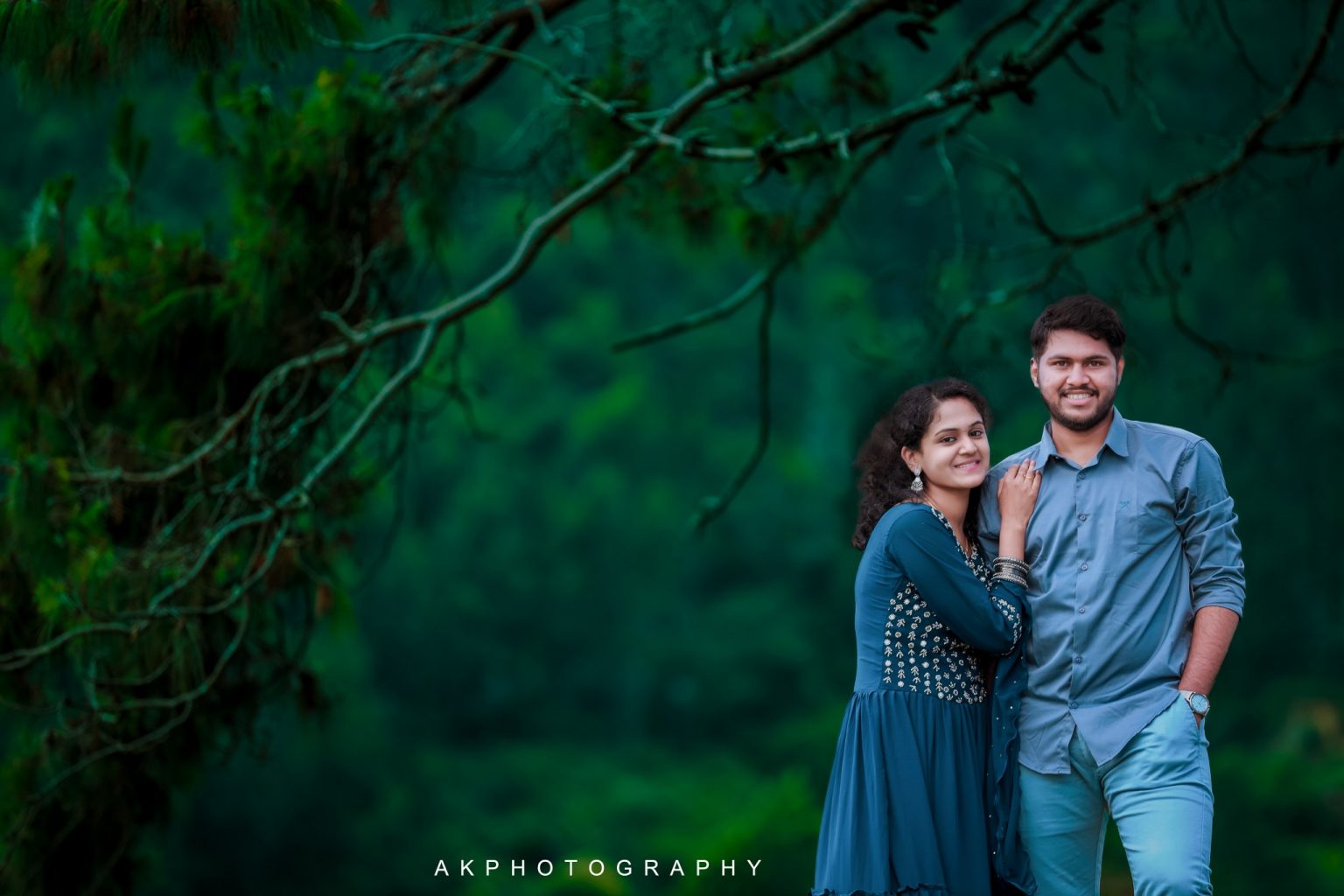 Thirumurugan & Rithani Pre Wedding Photoshoot