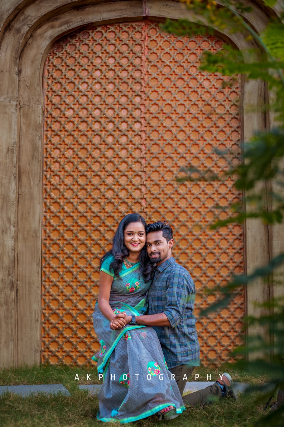 Vignesh & Aarthi Pre Wedding Photoshoot