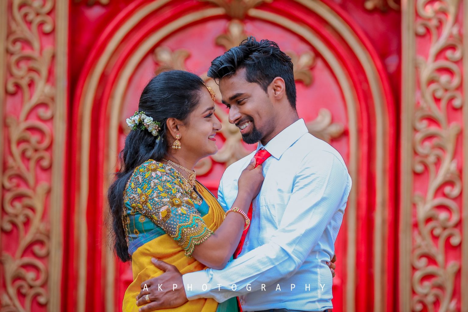 Vignesh & Aarthi Pre Wedding Photoshoot