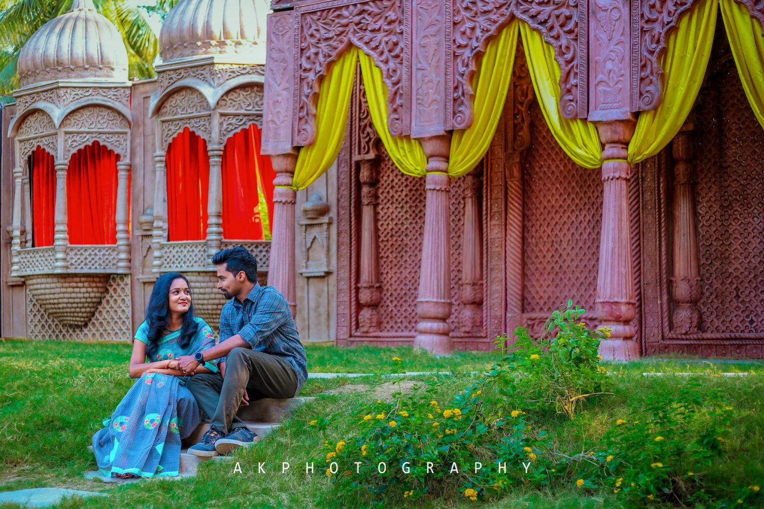 Vignesh & Aarthi Pre Wedding Photoshoot