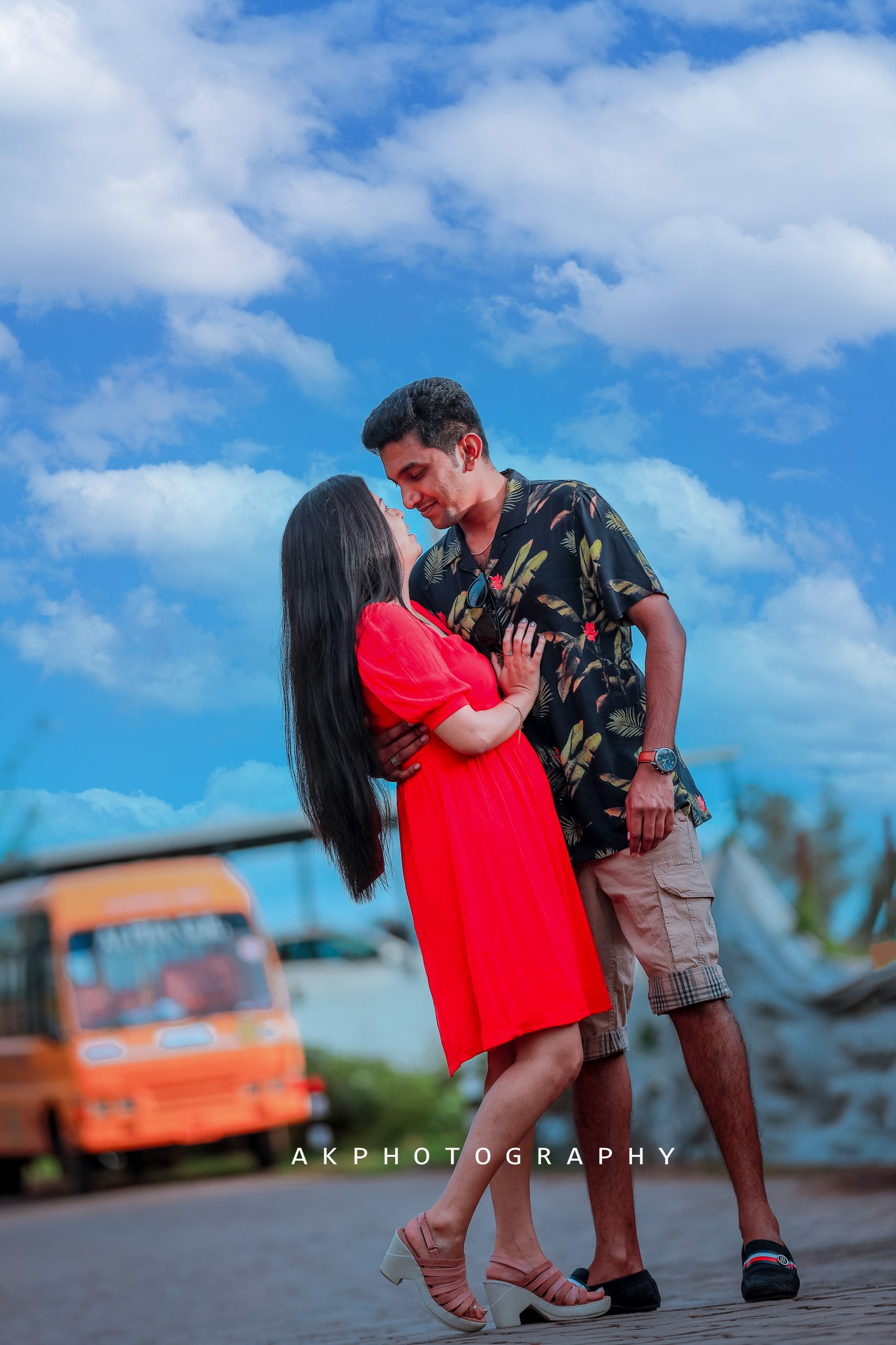 Vignesh & Abhirami's Stunning Post Wedding Photoshoot - family celebration moment (16) by AK Photography Coimbatore