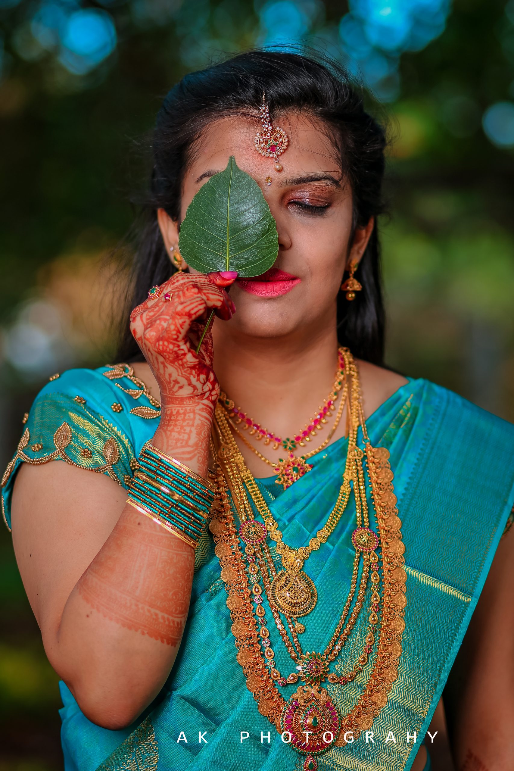 Vignesh & Abhirami's Stunning Post Wedding Photoshoot - couple portrait (22) by AK Photography Coimbatore