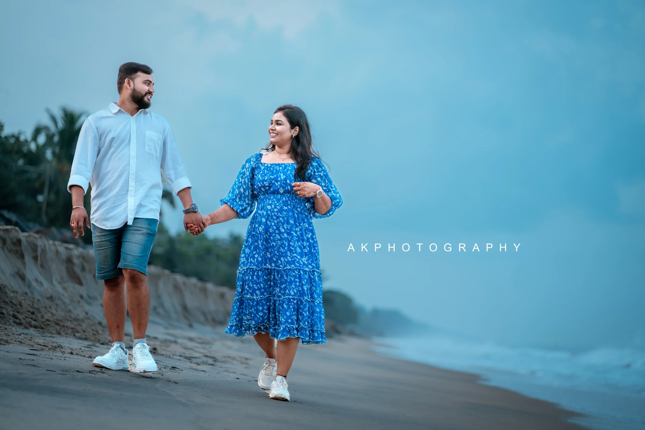 Pre-Wedding Photoshoot: Timeless Love Tale - Vishnu and Supriya in Cochin  Coimbatore - scenic outdoor backdrop (9) by AK Photography Coimbatore