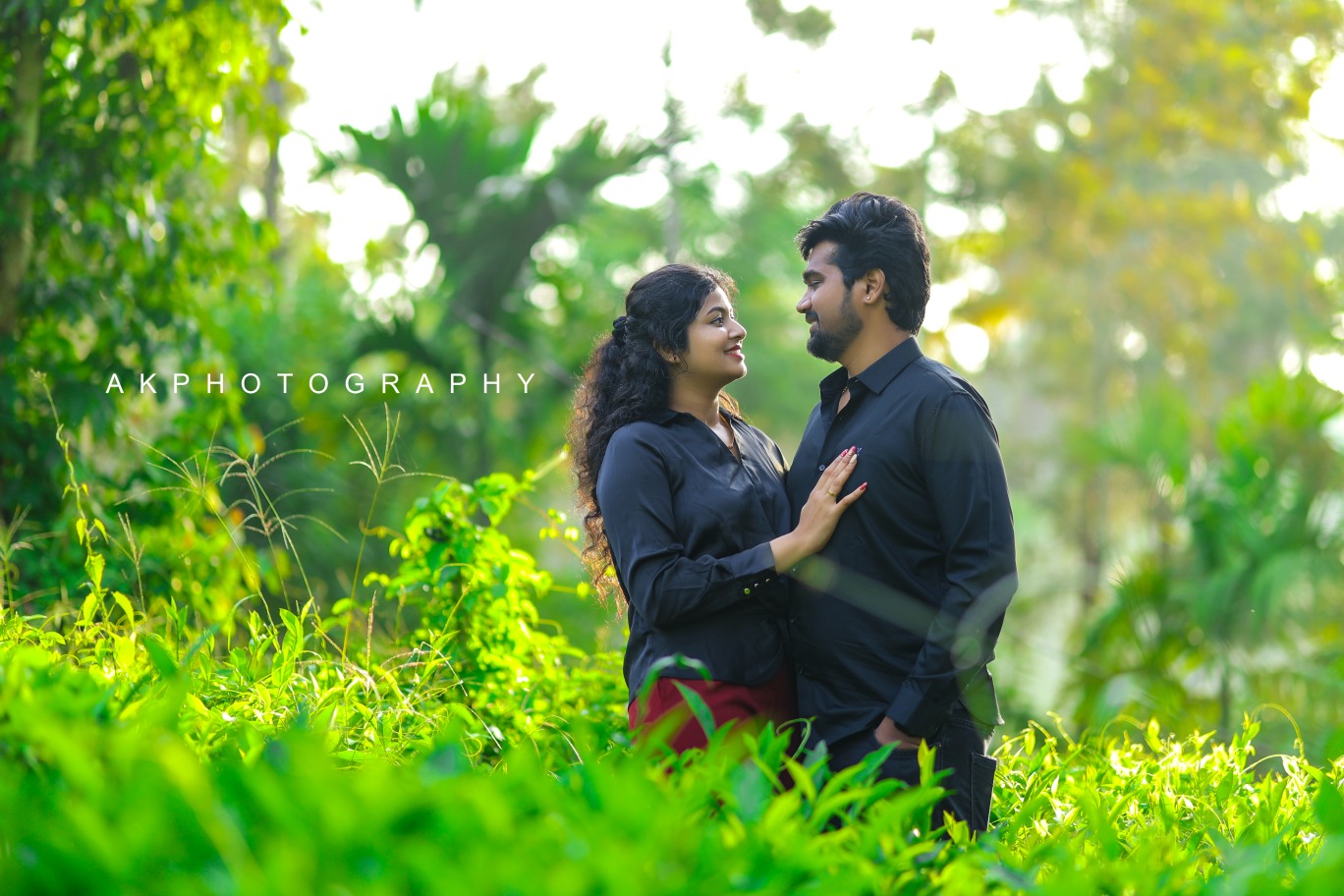 Pre-Wedding Photoshoot: Vijay and Merisha's Enchanting Lovefest in Wayanad - scenic outdoor backdrop (9) by AK Photography Coimbatore