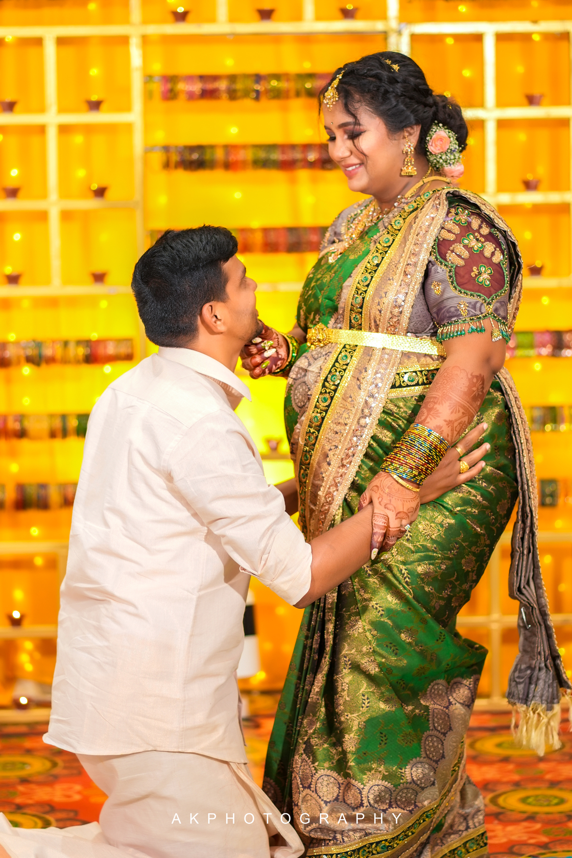 Baby Shower Photoshoot Soundarya Prasanth Celebrates Motherhood in Style