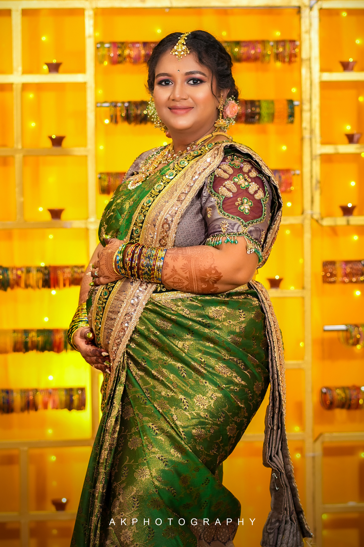 Baby Shower Photoshoot Soundarya Prasanth Celebrates Motherhood in Style