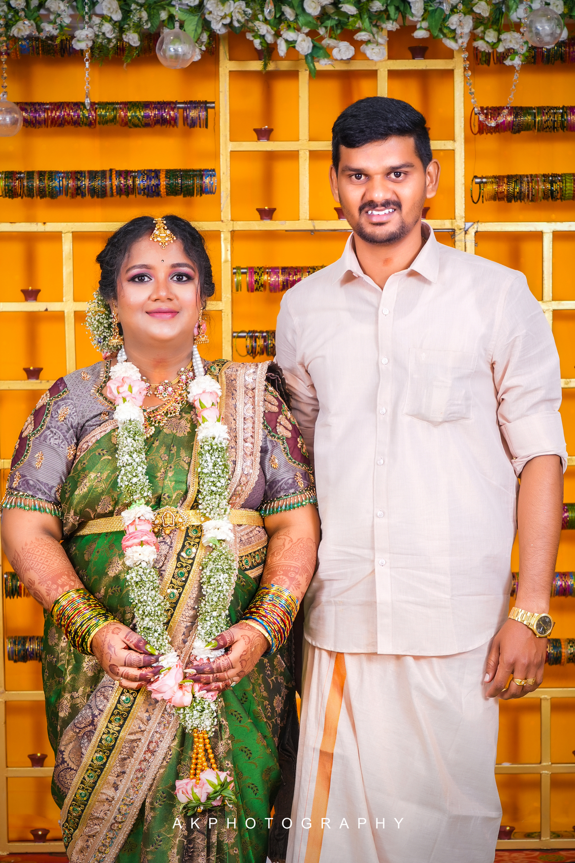 Baby Shower Photoshoot Soundarya Prasanth Celebrates Motherhood in Style