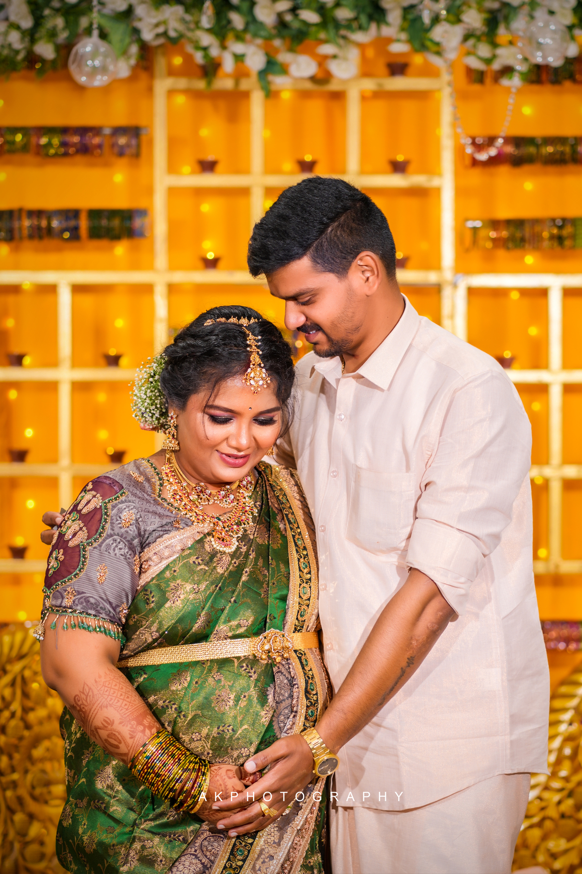 Baby Shower Photoshoot Soundarya Prasanth Celebrates Motherhood in Style