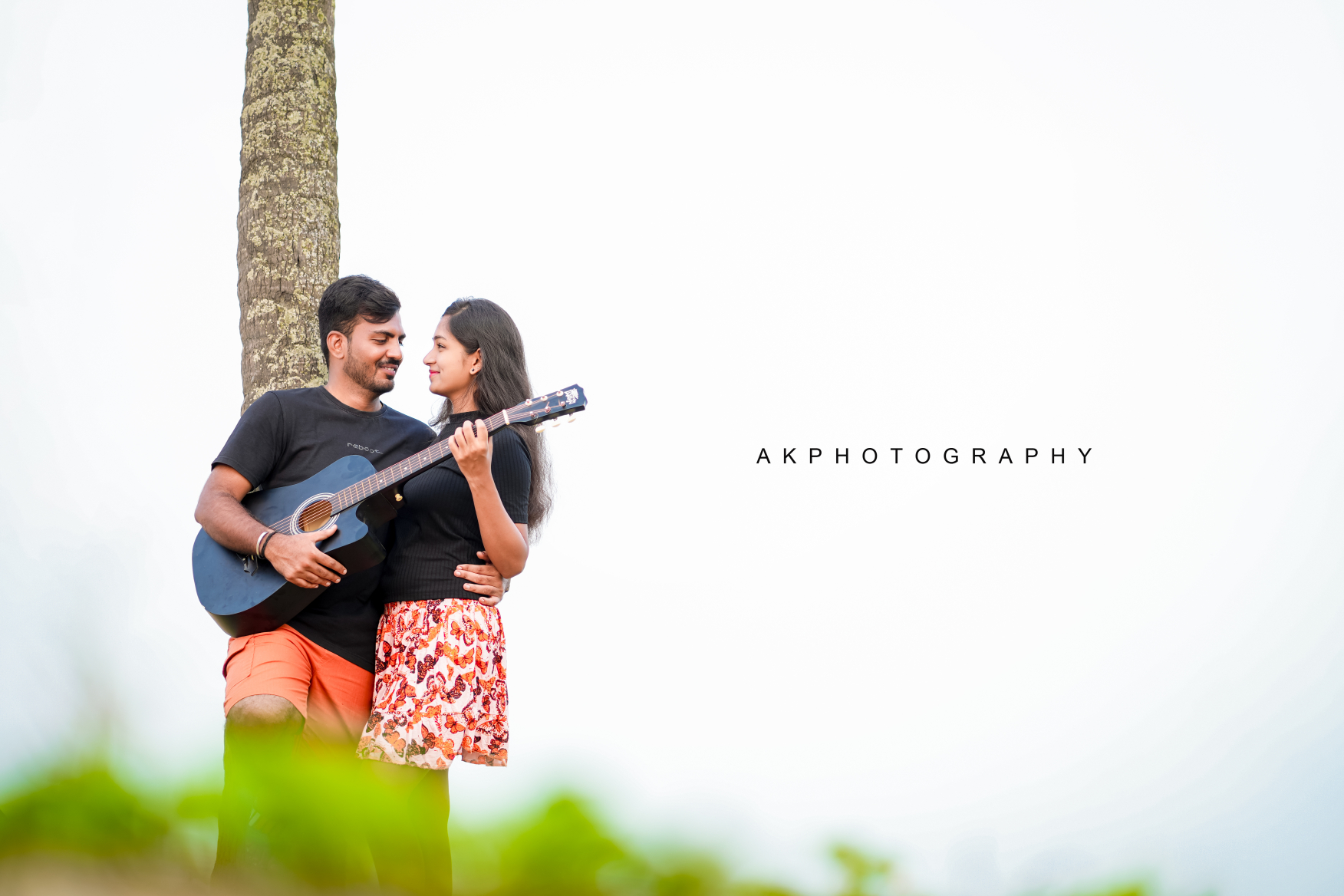 Pre-Wedding Photoshoot: Saranya & Seenu's Ethereal Pre-Wedding Photoshoot in Kerala - - artistic portraiture (27) by AK Photography Coimbatore