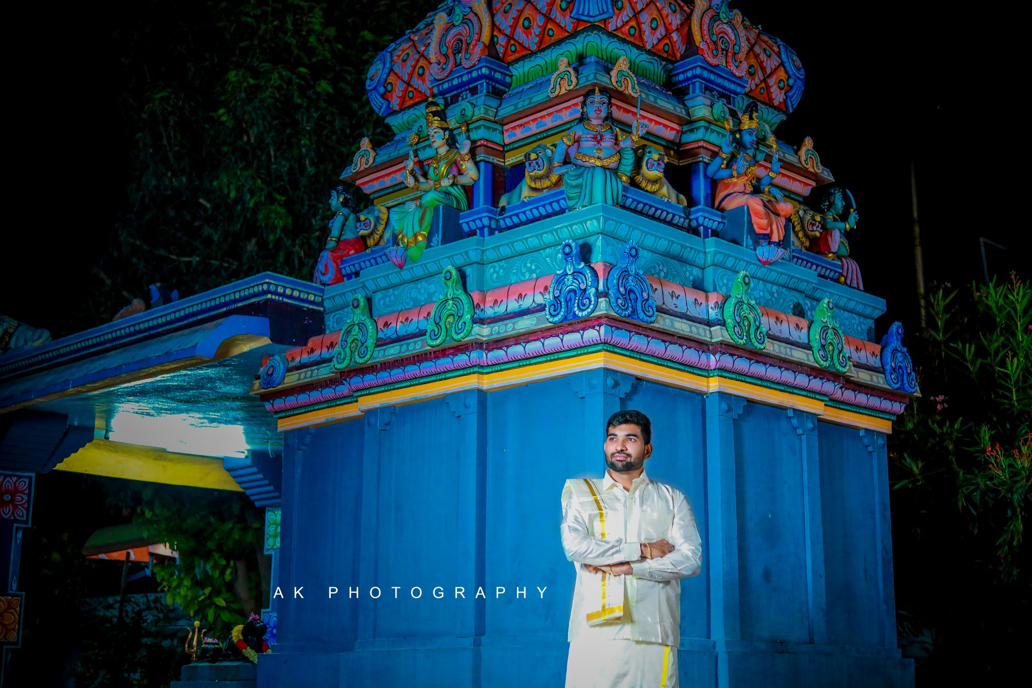 How to Capture the Perfect Couple Photoshoot in Temple? - scenic outdoor backdrop (9) by AK Photography Coimbatore