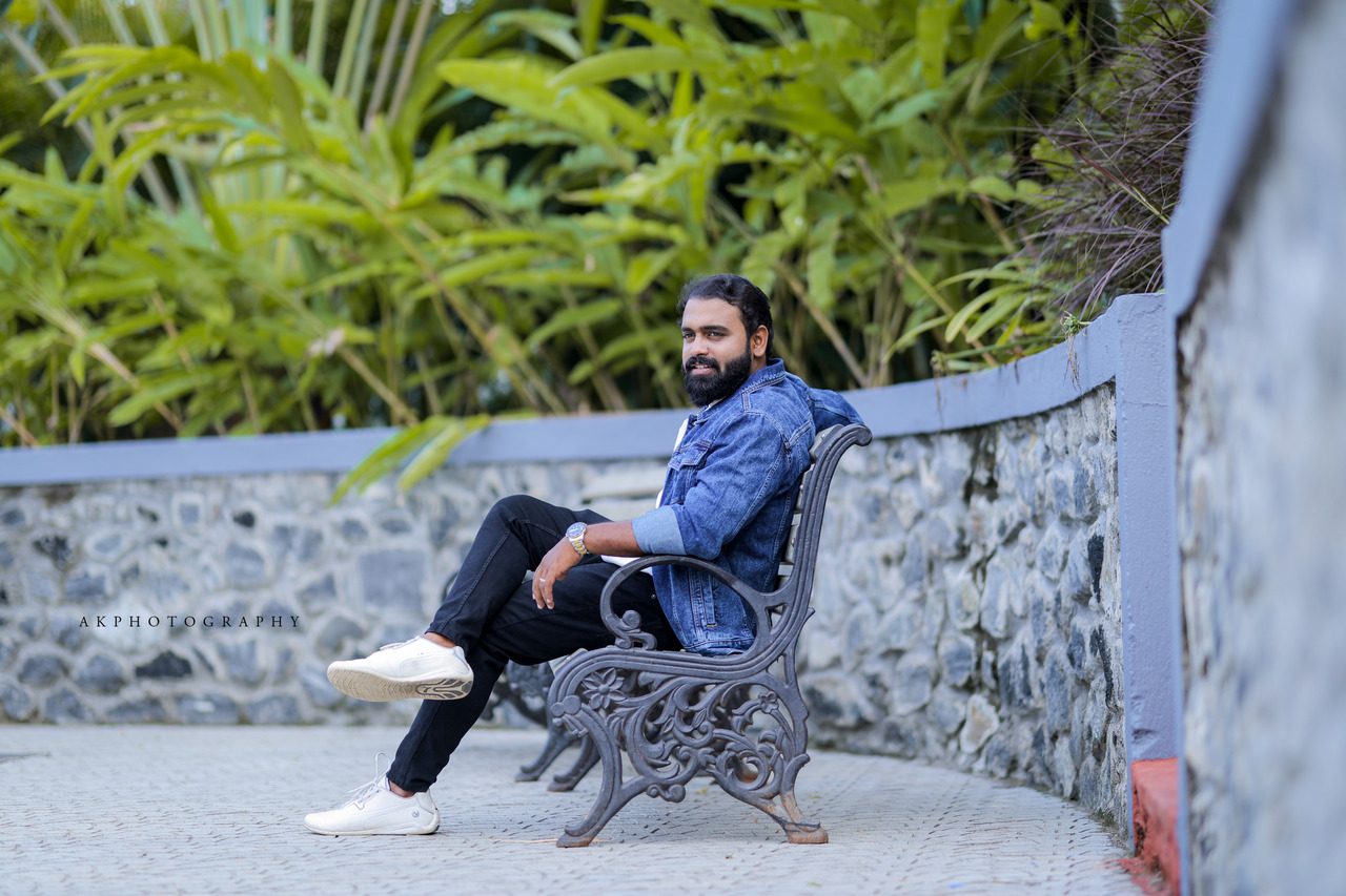 Pre-Wedding Shoot of Sreejith and Mamthumitha - sacred ritual photo (14) by AK Photography Coimbatore