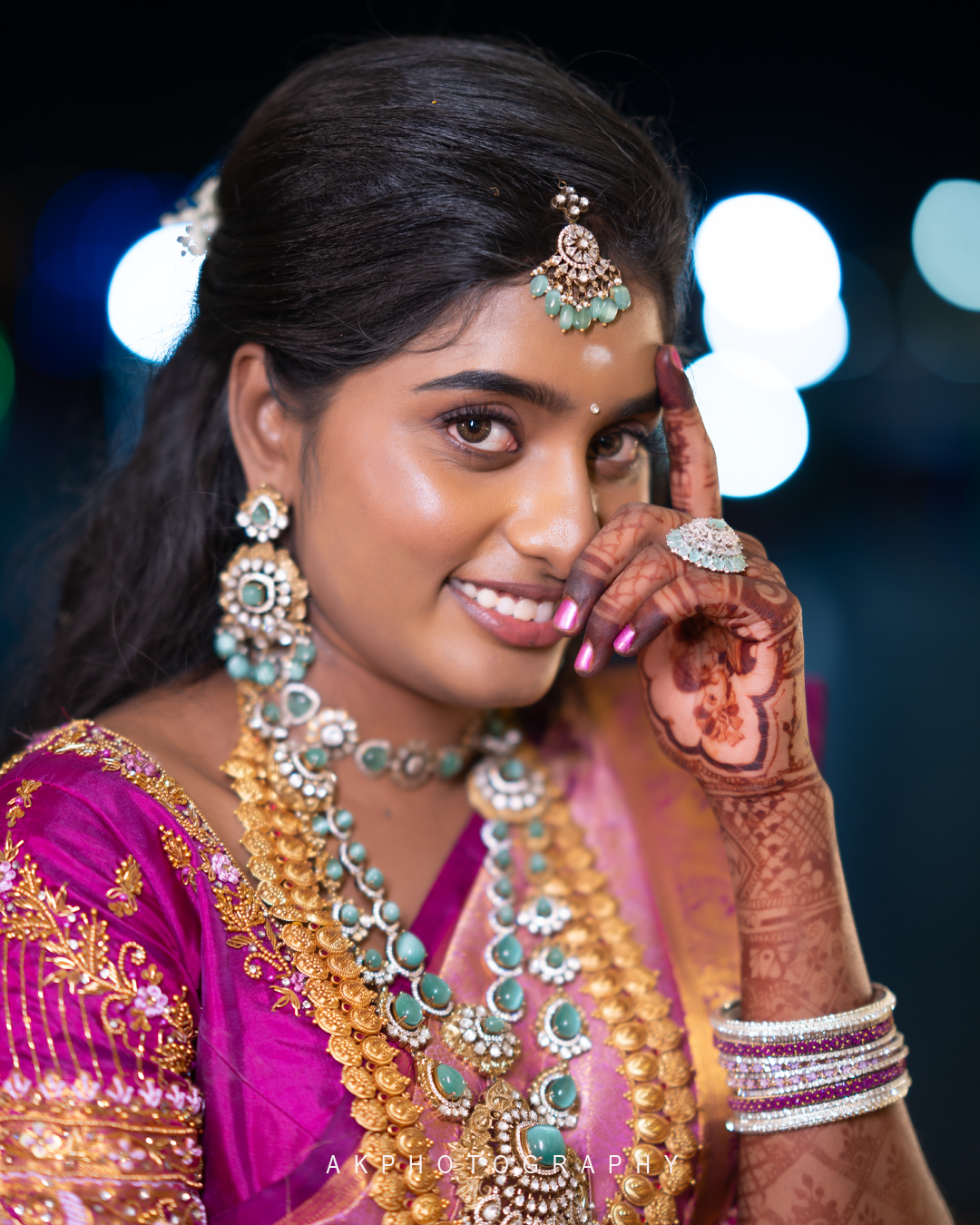 Wedding Reception Photoshoot Dharapuram: Naveenkumar & Janani's Grand Celebration at Siva Selvi Mahal - family celebration moment (6) by AK Photography Coimbatore