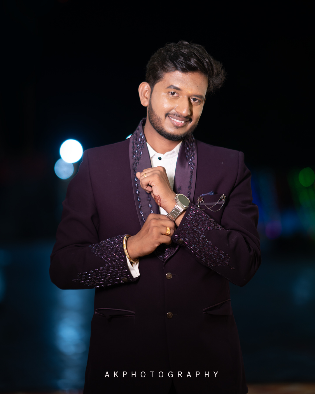 Wedding Reception Photoshoot Dharapuram: Naveenkumar & Janani's Grand Celebration at Siva Selvi Mahal - candid smile (8) by AK Photography Coimbatore