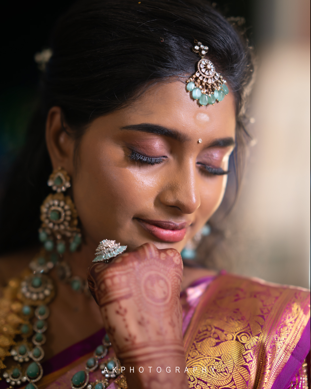 Wedding Reception Photoshoot Dharapuram: Naveenkumar & Janani's Grand Celebration at Siva Selvi Mahal - couple portrait (12) by AK Photography Coimbatore