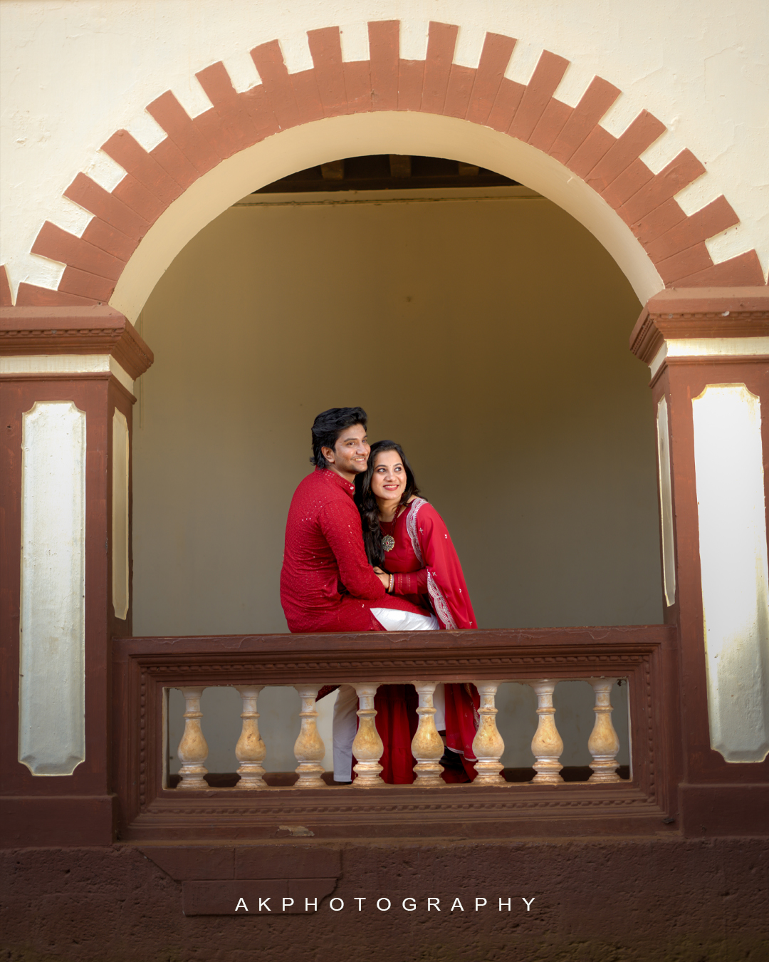 Pre Wedding Photoshoot Kerala - Sarath & Sowburnika - couple portrait (2) by AK Photography Coimbatore