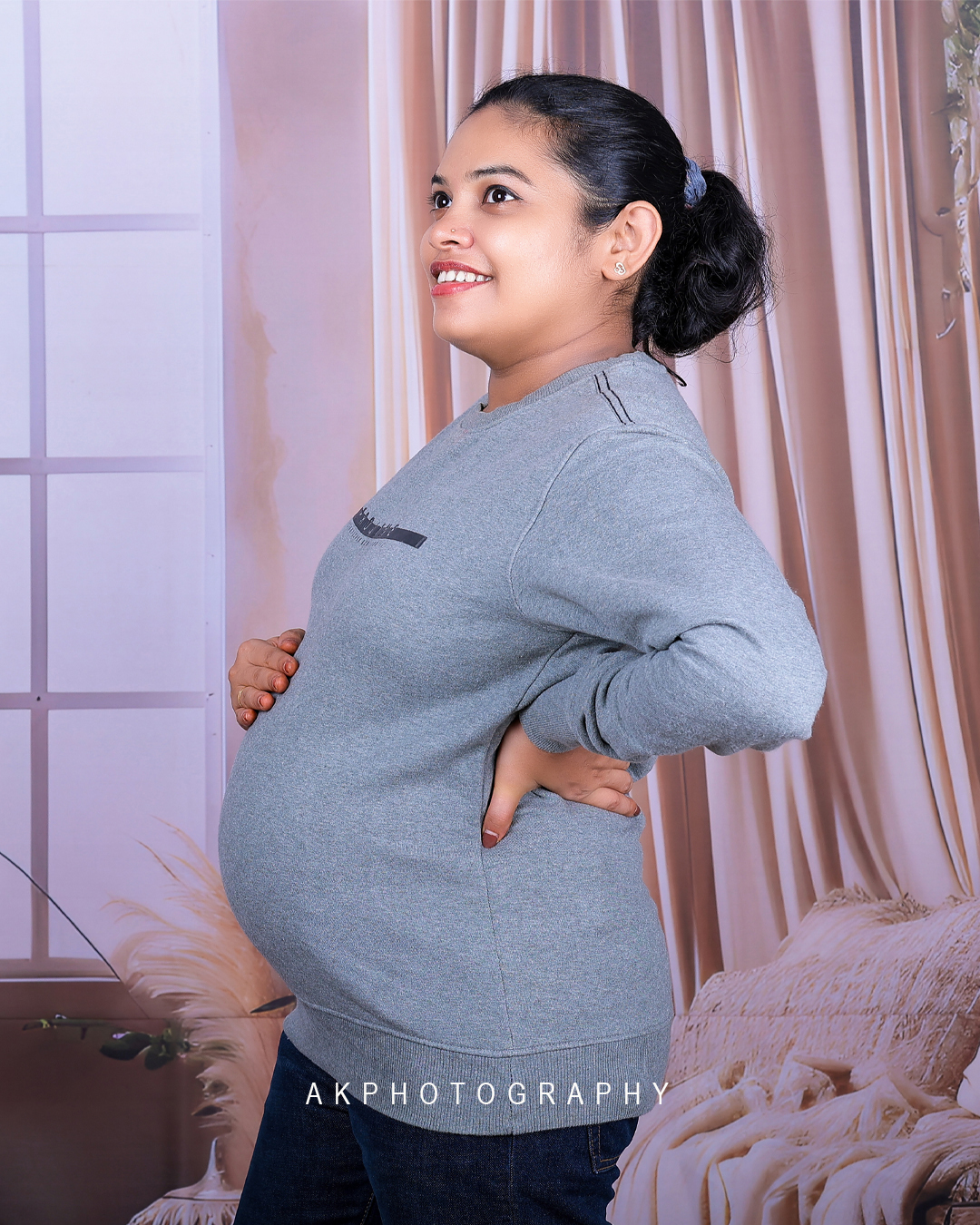 Maternity Photoshoot of Viswesh & Jeshma at Vedapatty - AK Baby Clicks - traditional ceremony detail (3) by AK Photography Coimbatore