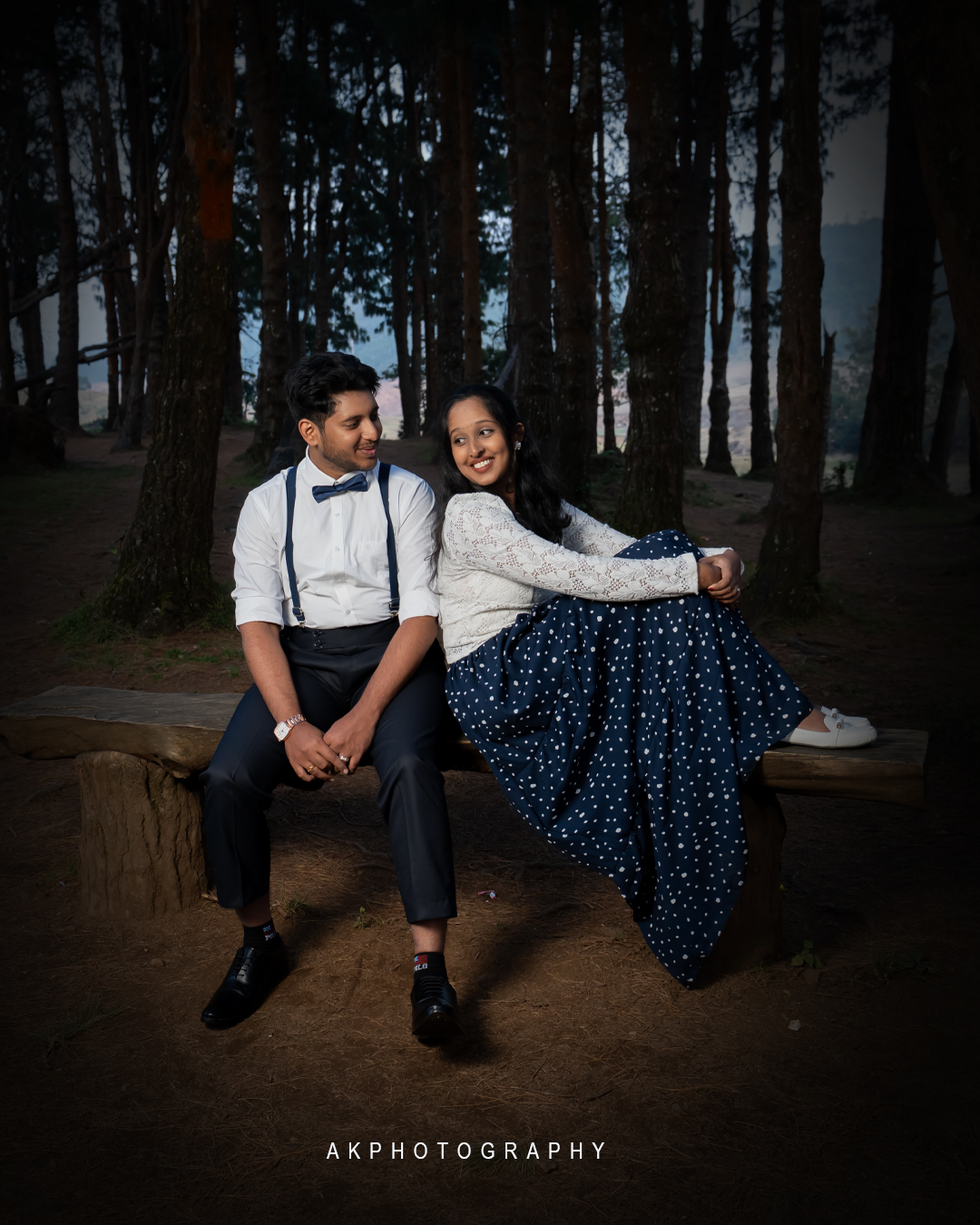 Pre Wedding Photoshoot OOTY - Nandhini & Vignesh - - golden hour portrait (5) by AK Photography Coimbatore