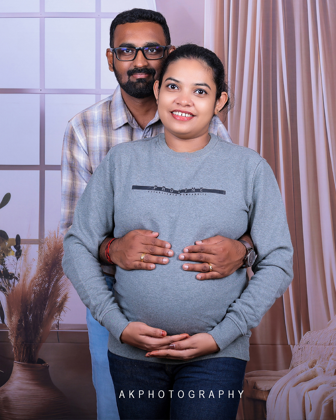 Maternity Photoshoot of Viswesh & Jeshma at Vedapatty - AK Baby Clicks - artistic portraiture (7) by AK Photography Coimbatore