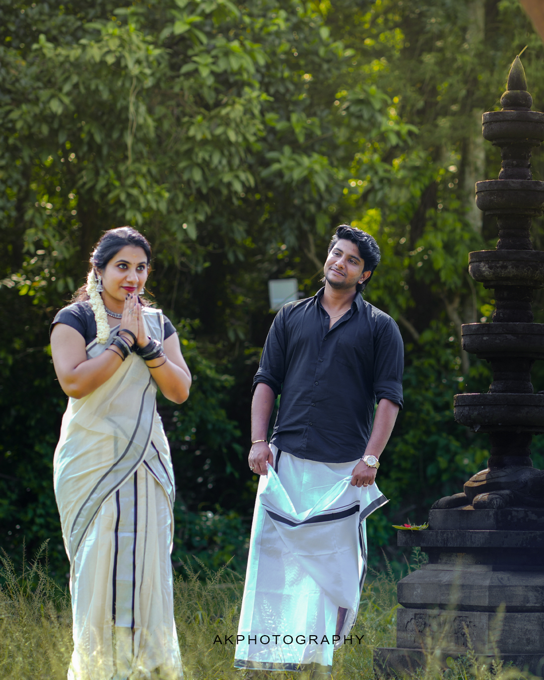 Pre Wedding Photoshoot Kerala - Sarath & Sowburnika’s Love Story - candid moment (1) by AK Photography Coimbatore
