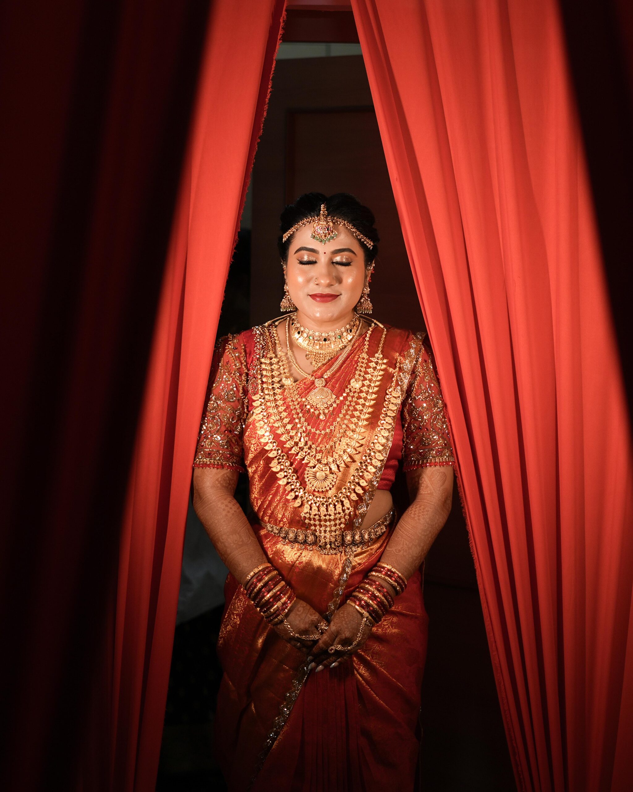 Wedding Photoshoot of Sowburnika & Sarath - Candid - golden hour portrait (5) by AK Photography Coimbatore
