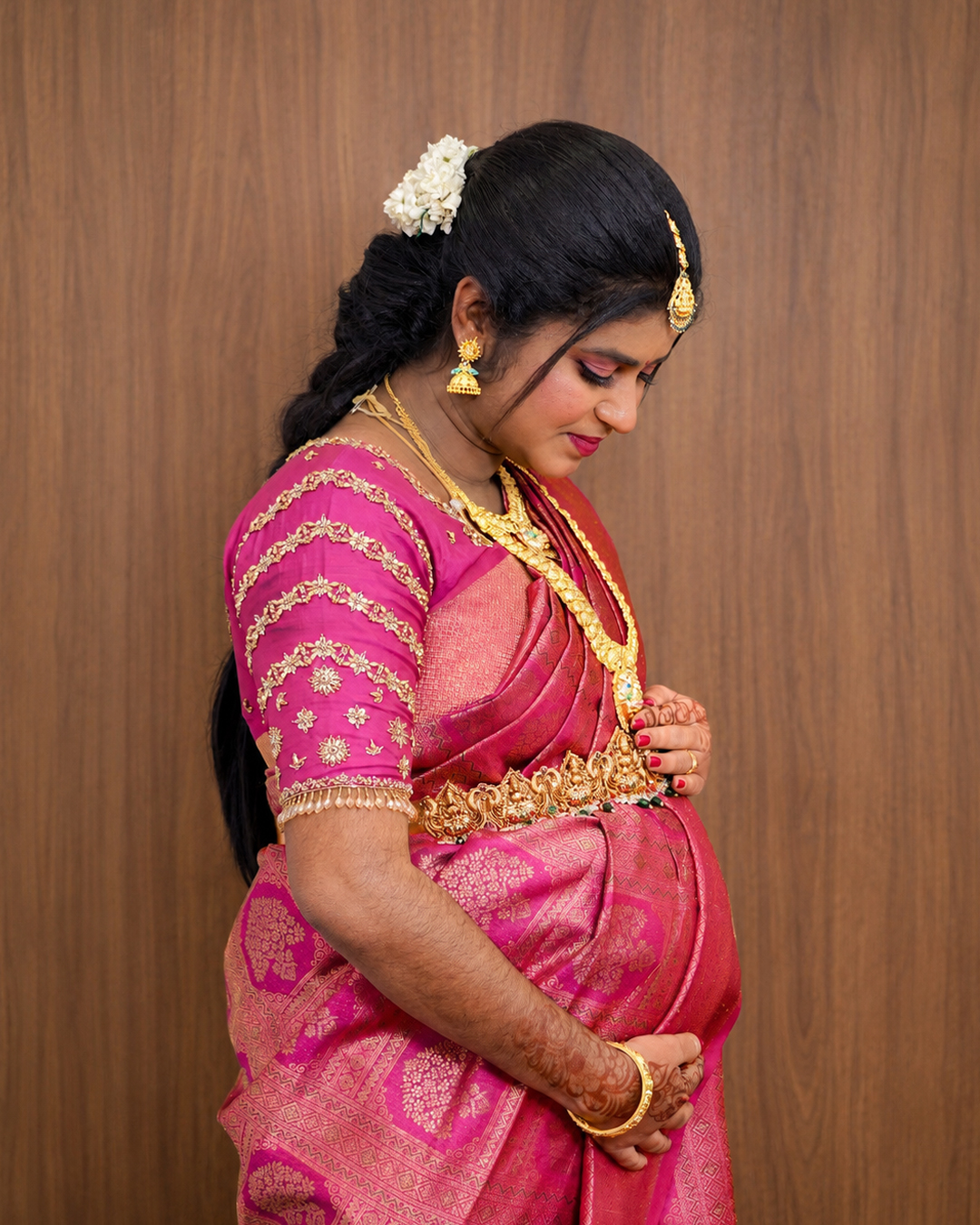 Baby Shower Photoshoot at Karur - Priya & Tamil’s Special Day - family celebration moment (6) by AK Photography Coimbatore